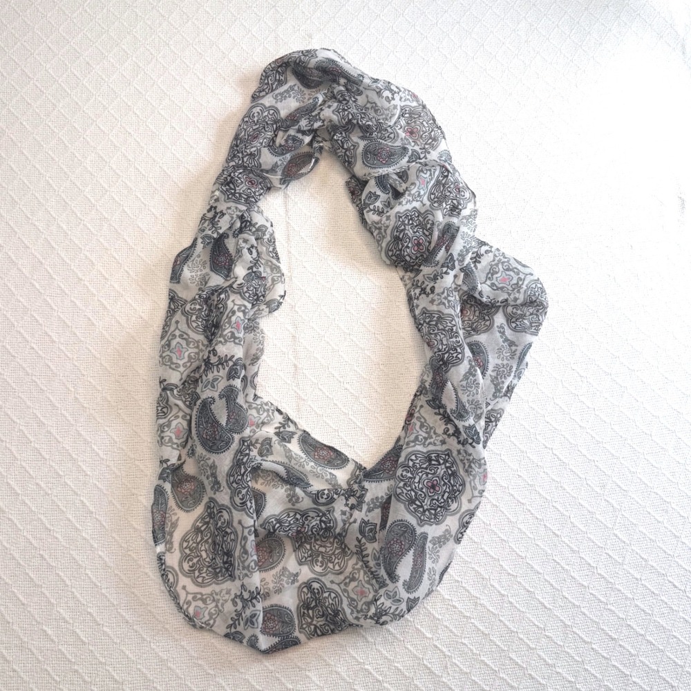Womens Paisley Medallion Infinity Scarf Grey Pink Blue Lightweight Sheer Loop